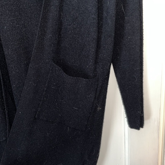 Express Cardigan - Picture 2 of 3